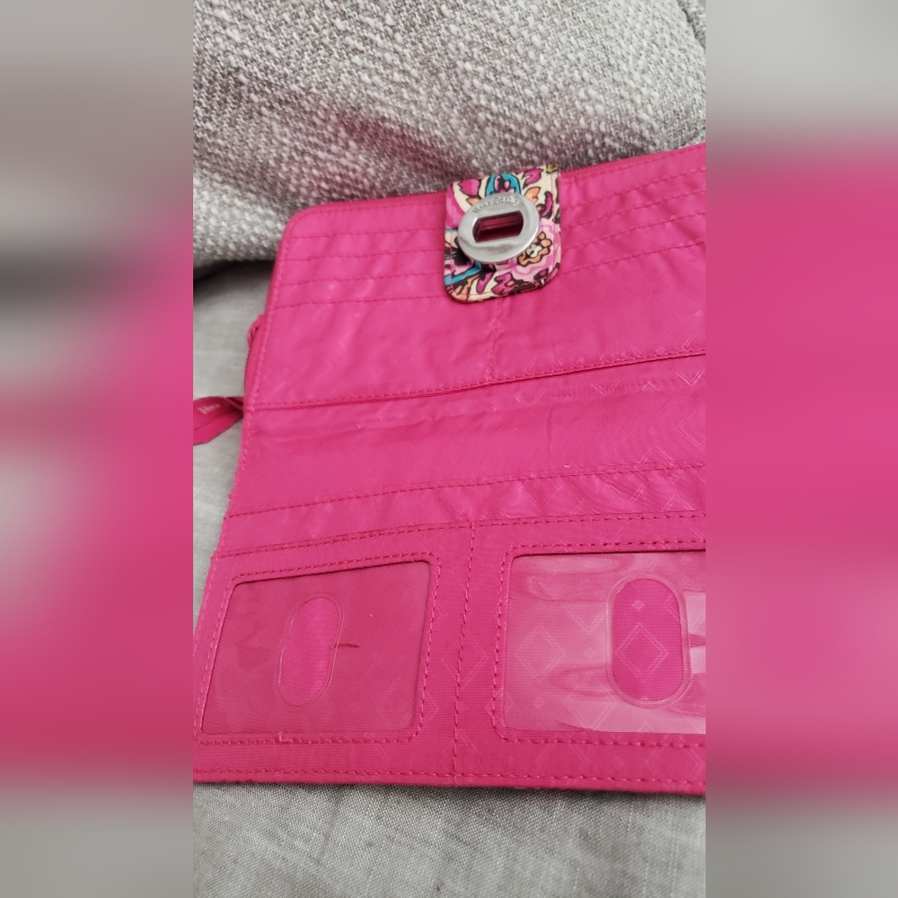 Vera Bradley Turn Lock Wallet Rfid Zip Around Versatile Quiet Luxury Pink Quilt - Picture 2 of 4